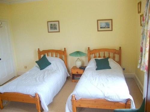 Вилла Burcombe Manor Barford Saint Martin Номер фото